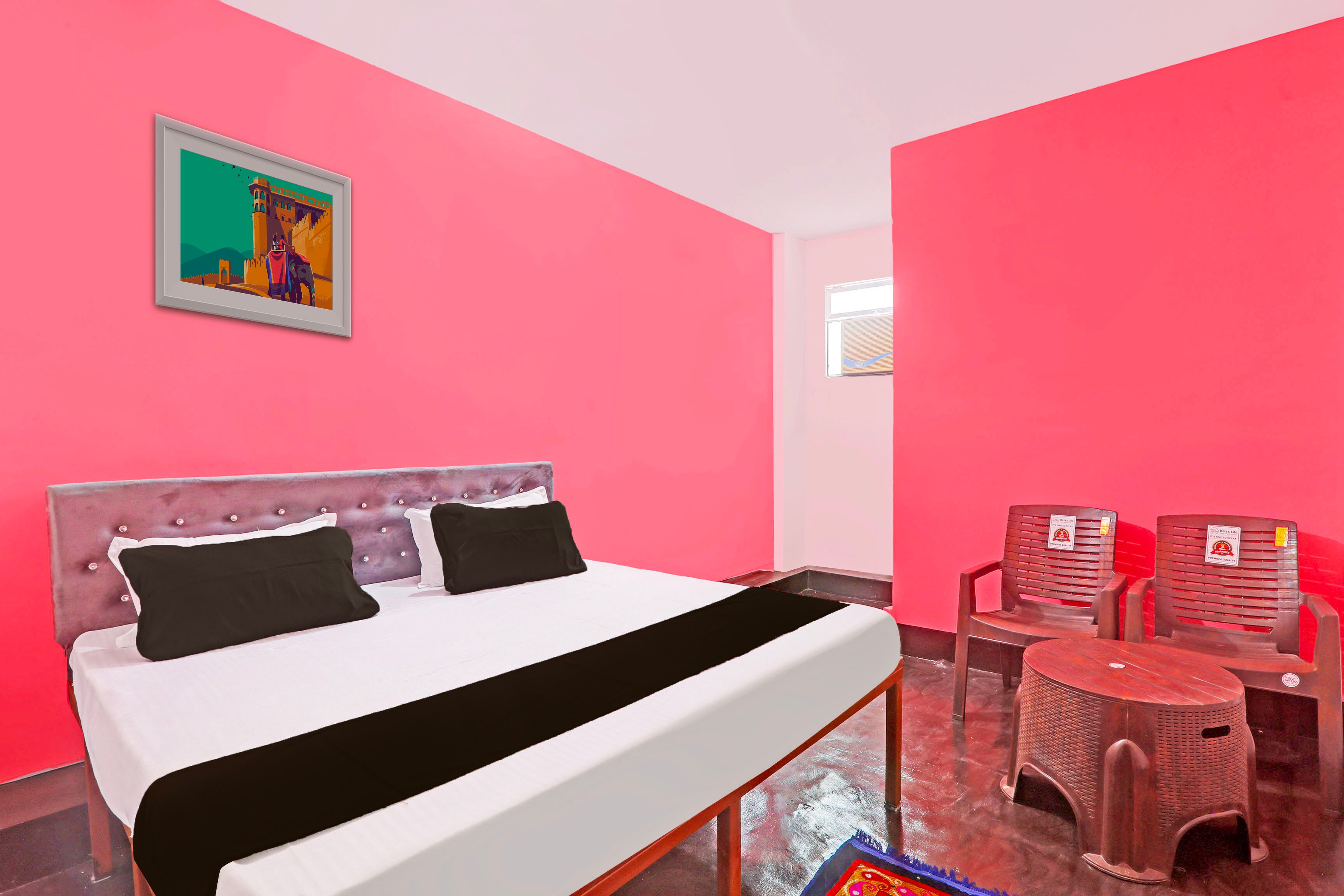 Hotel O FLAMINGO INN - Tap to explore photos
