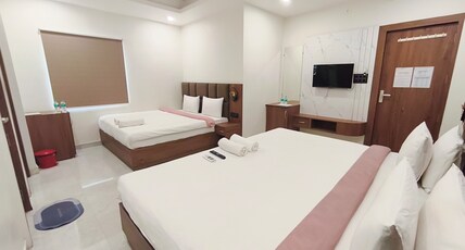Guru Kripa Hotel Room Type - Family Room ( 7 Person Accomodation with Double Bathroom)