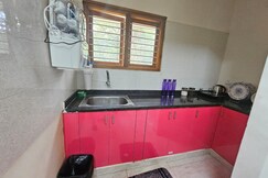 Comfortable 2 BHK in Yelahanka (BLR 03)