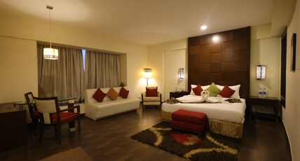 Hotel Holiday Home Room Type - Executive Suite Hotel Holiday Home Room Type - Executive Suite