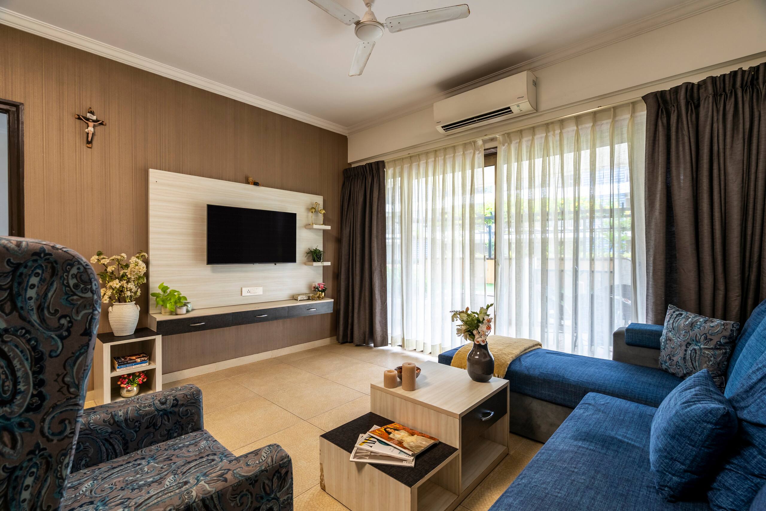 Staymaster SurfShore 2BR w Pools Gym in Baga - Tap to explore photos