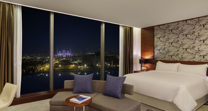 Fairmont Bab Al Bahr Room Type - Fairmont Creek View King Smoking Fairmont Bab Al Bahr Room Type - Fairmont Creek View King Smoking