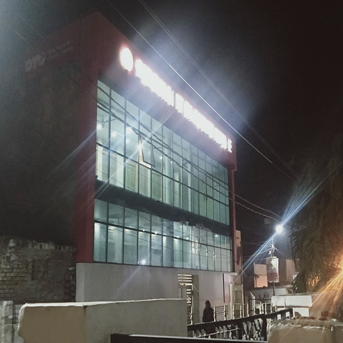 SIDDHANT M GUEST HOUSE - Tap to explore photos