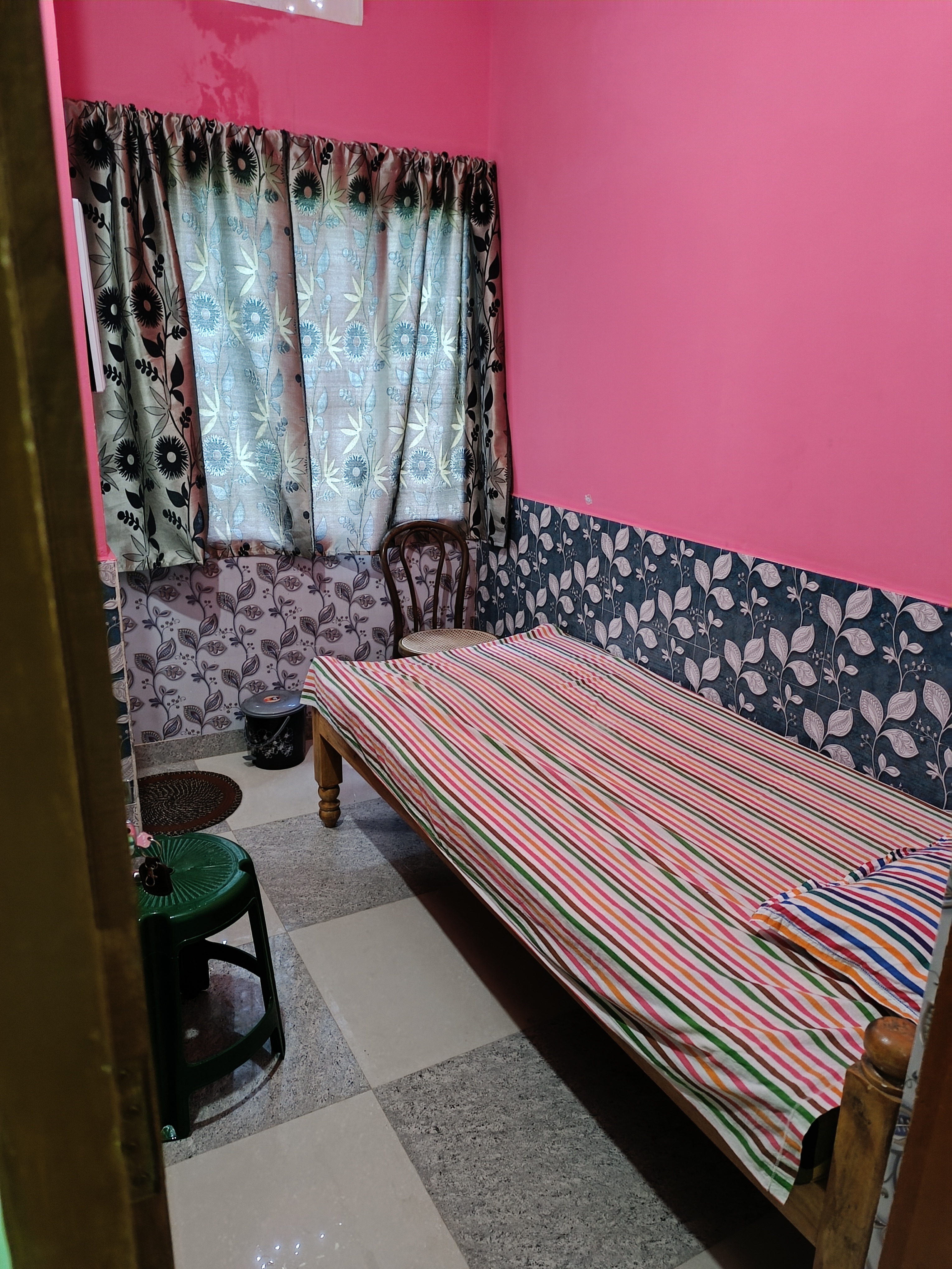 Sri Ganesh Hotel Fooding & Lodging - Tap to explore photos