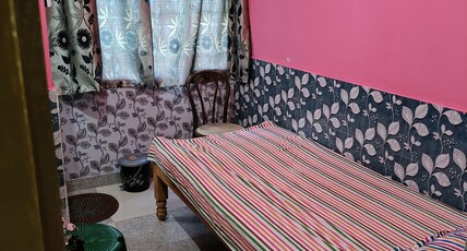 Sri Ganesh Hotel Fooding & Lodging Room Type - Bedroom 1