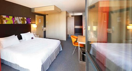 Mercure Valenciennes Centre Room Type - Classic Room with modern decor - 1 double bed measuring 71 x 79 (180 x 200 cm)