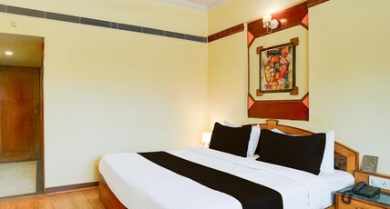 Townhouse Subhash Nagar Formerly Royal Palazzo Room Type - Super Deluxe Room