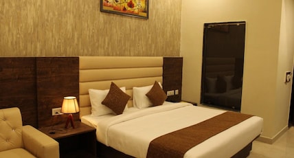 Royal Tulip Hotel and Resort Room Type - Deluxe Room Royal Tulip Hotel and Resort Room Type - Deluxe Room