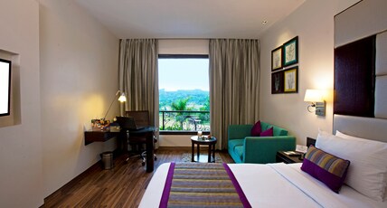 Golden Tulip Panchkula Room Type - Club Room With Balcony (Valley View)