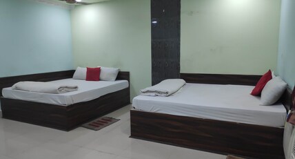 Hotel Shakti Room Type - Standard Triple bedroom