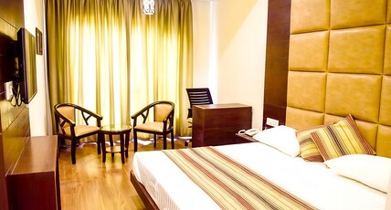 Hotel Mistwood Manor Room Type - Deluxe Room with Ensuite Bathroom