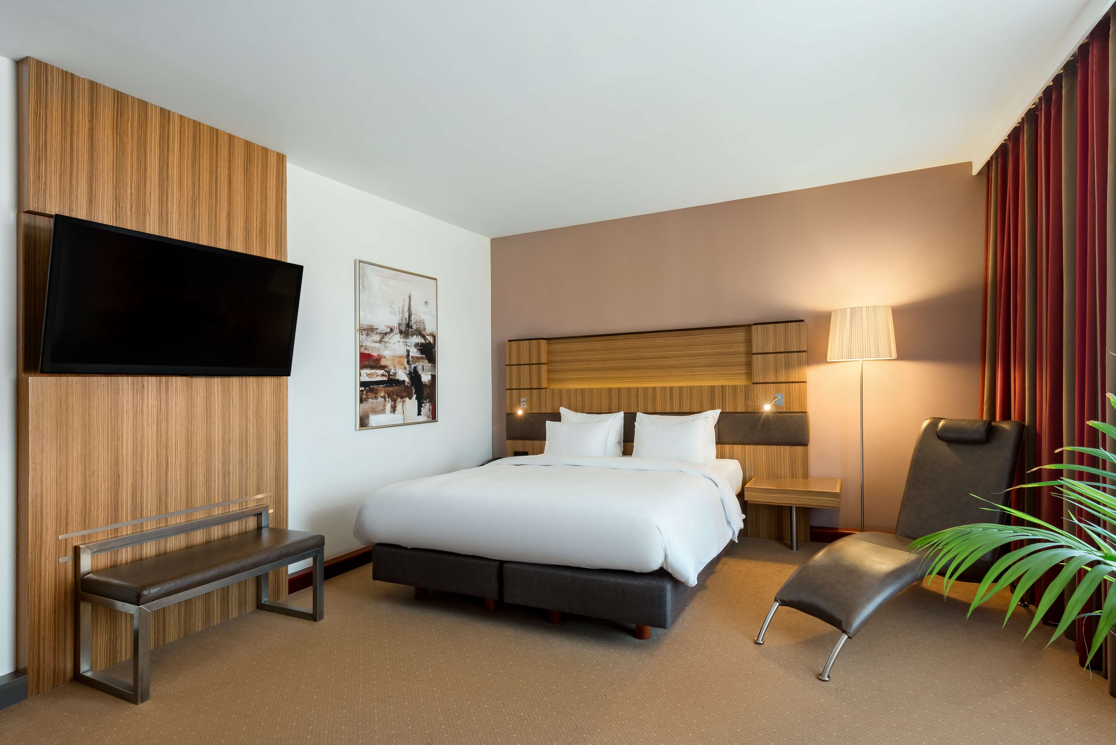 Radisson Blu Hotel, Krakow - Tap to explore photos