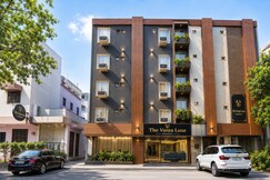 Hotel The Vanta Luxe Near Yashobhoomi