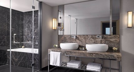 InterContinental Hotels SOFIA Room Type - 1 King Junior Suite Terrace Top Floor