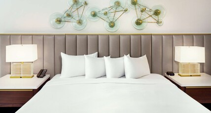 Hilton Marco Island Beach Resort Room Type - OCEAN VIEW ROOM KING BED
