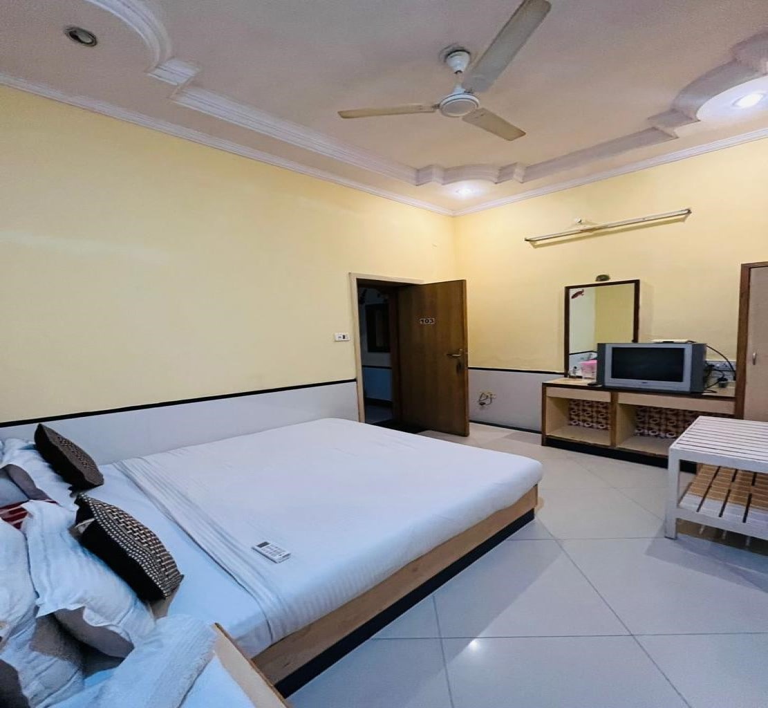Hotel Payal - Tap to explore photos