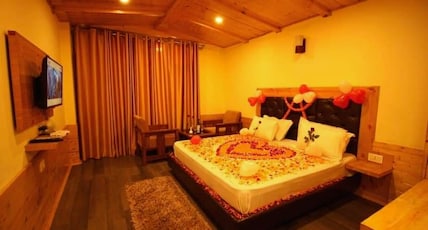 Hotel Raida Villa Room Type - Deluxe Room