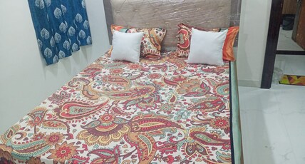 Munot Resdiency Room Type - budget room and deluxe