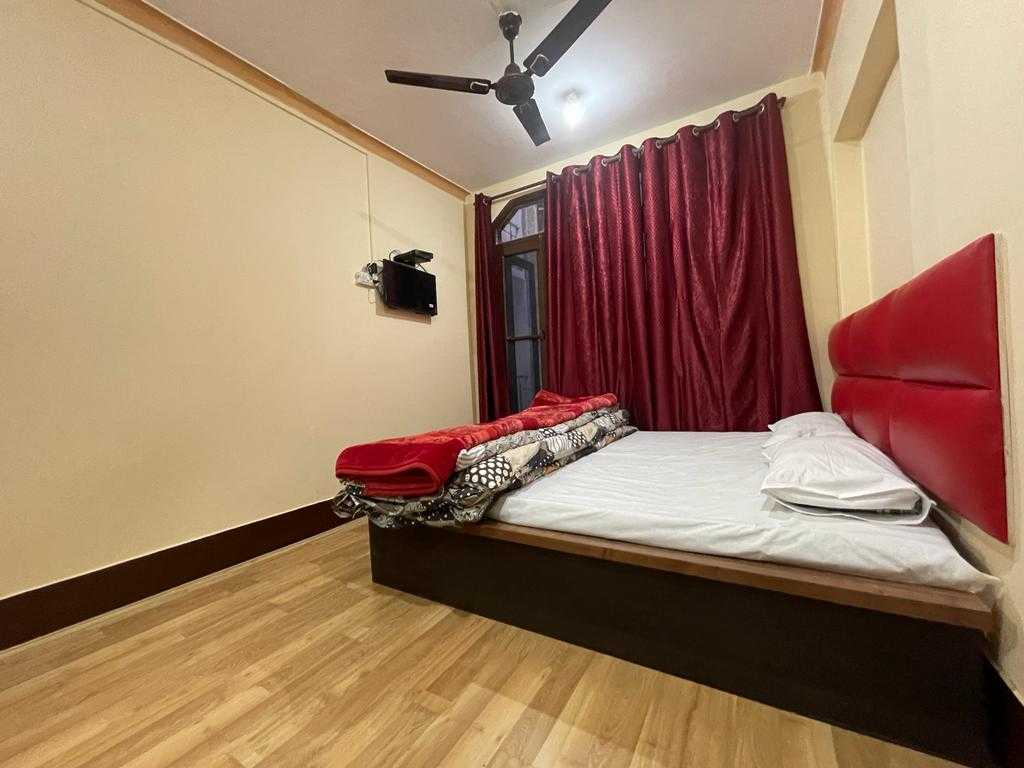Hotel O Desire Guest House - Tap to explore photos