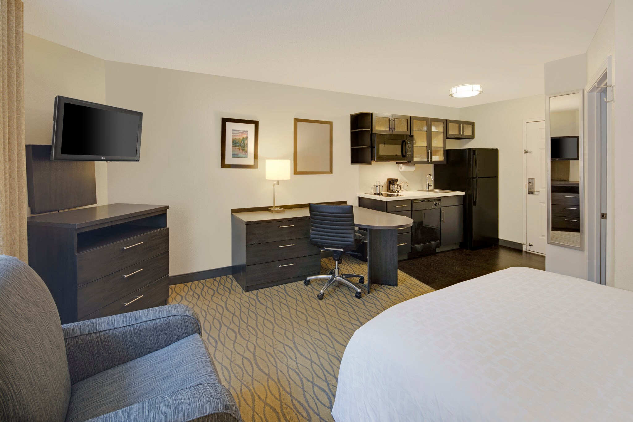 Candlewood Suites Rogers-Bentonville - Tap to explore photos