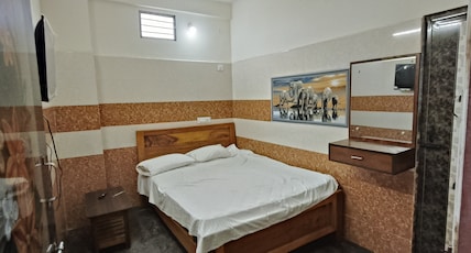 VRS INN Room Type - BUDGET NON AC VRS INN Room Type - BUDGET NON AC