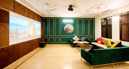 Instay M56 | 8/10 Entire 2BHK Apt with Theatre Screen Room Type - Instay M56 | 8/10 Entire 2BHK Apt with Theatre Screen