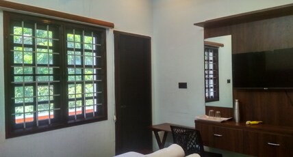 TRU Comfort Room Type - Double Room with Balcony 1st Floor