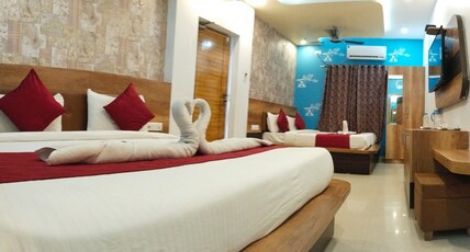 SDM Golden Tower Room Type - Superior Four bed room