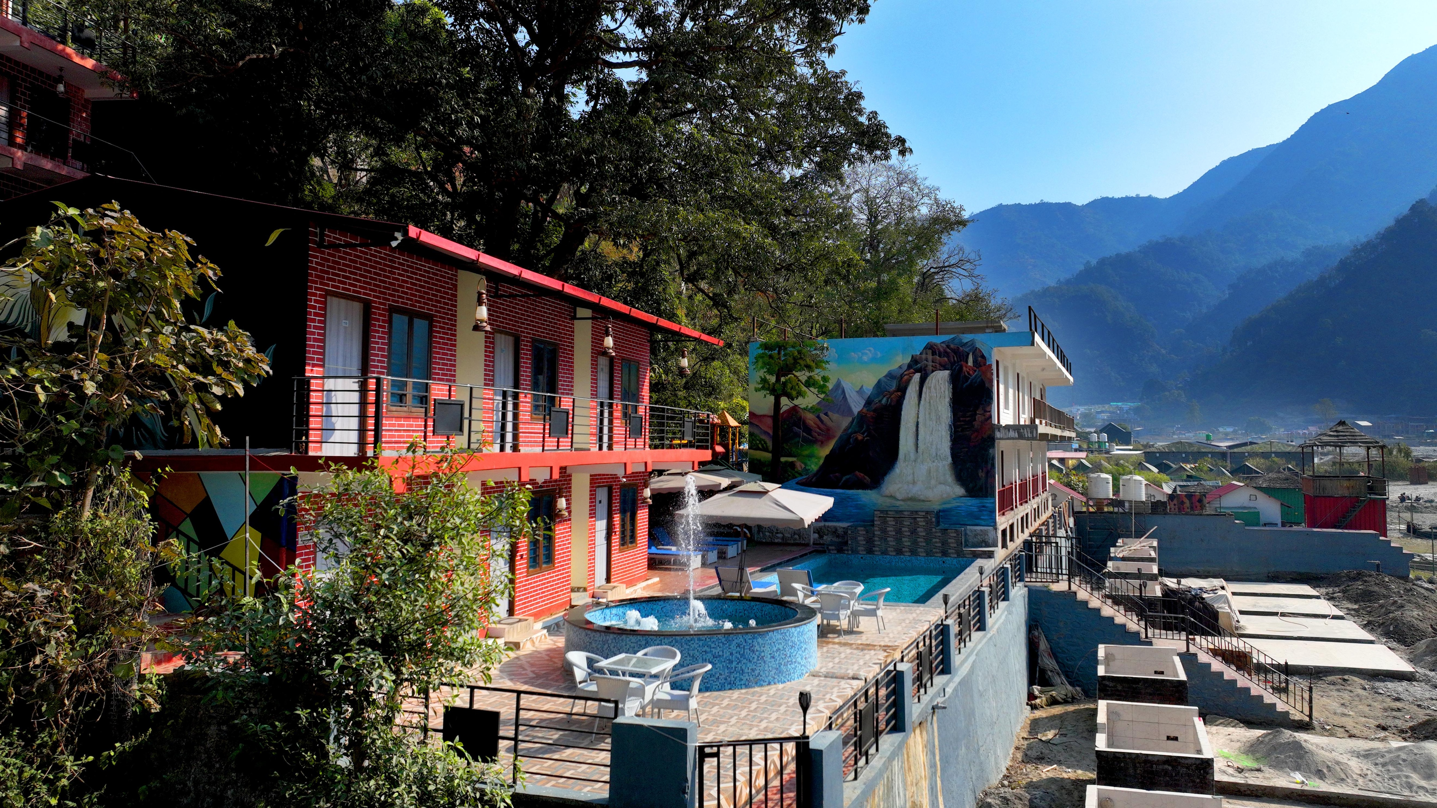 Riverline Gold Resort - Tap to explore photos