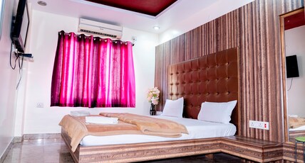 Hotel Raj & Restaurant Room Type - Executive Suite Room