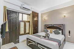 Hotel O Noida Premium Inn