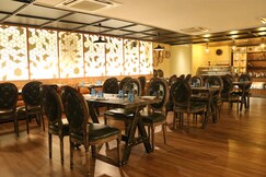V HOTEL LUCKNOW