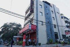 Hotel O J P Inn Near Patel Nagar Metro Station