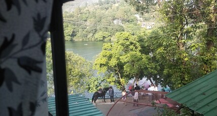 HOTEL SAROVAR INN Room Type - 104 DELUXE SIDE LAKE FACING