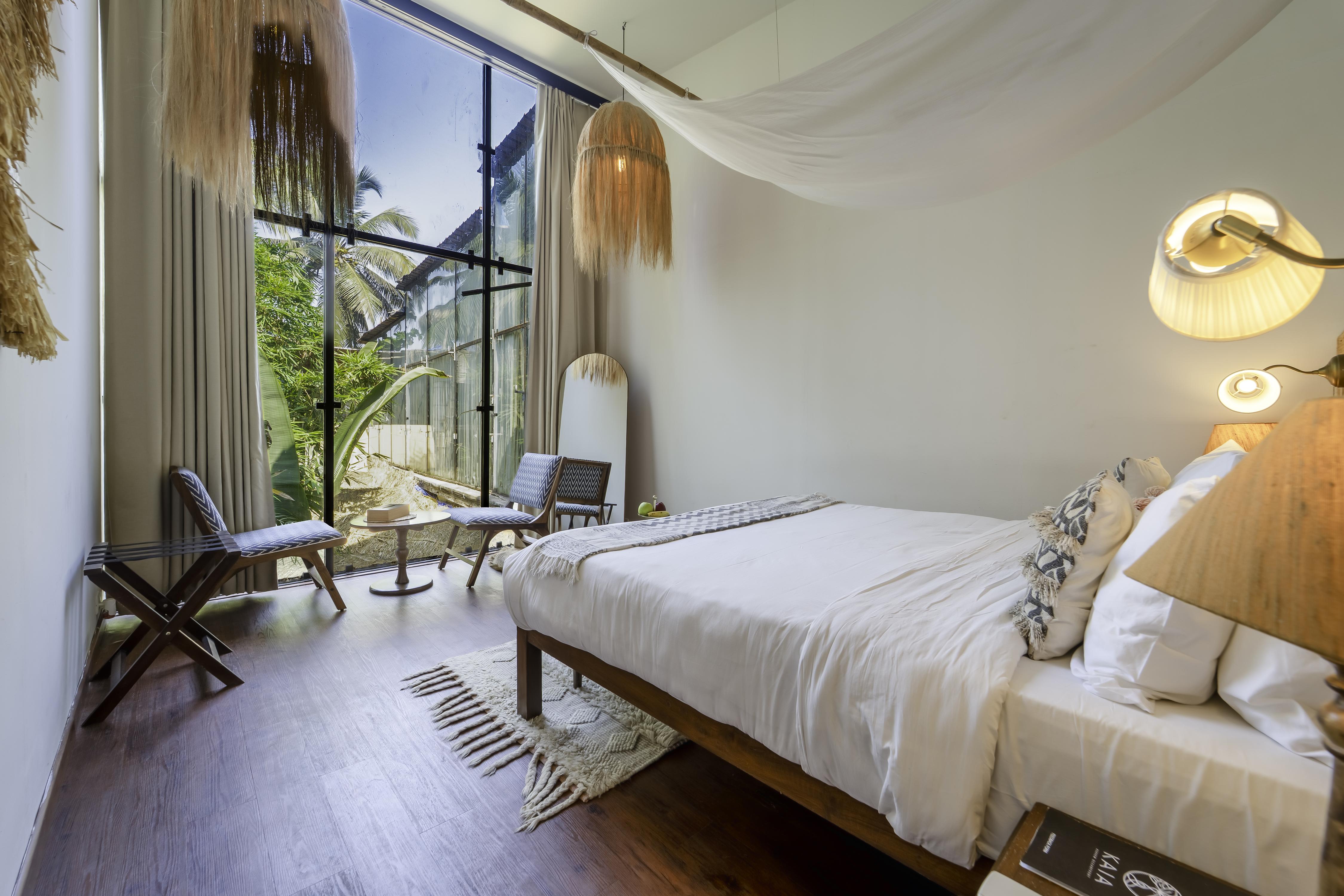 KAIA OCEANFRONT BOUTIQUE HOTEL & VILLA - Tap to explore photos
