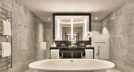 Hyatt Regency Amsterdam Room Type - Spinoza Suite