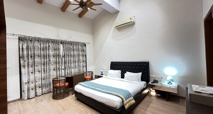 Rustic River Resort Room Type - Rustic Suite Room