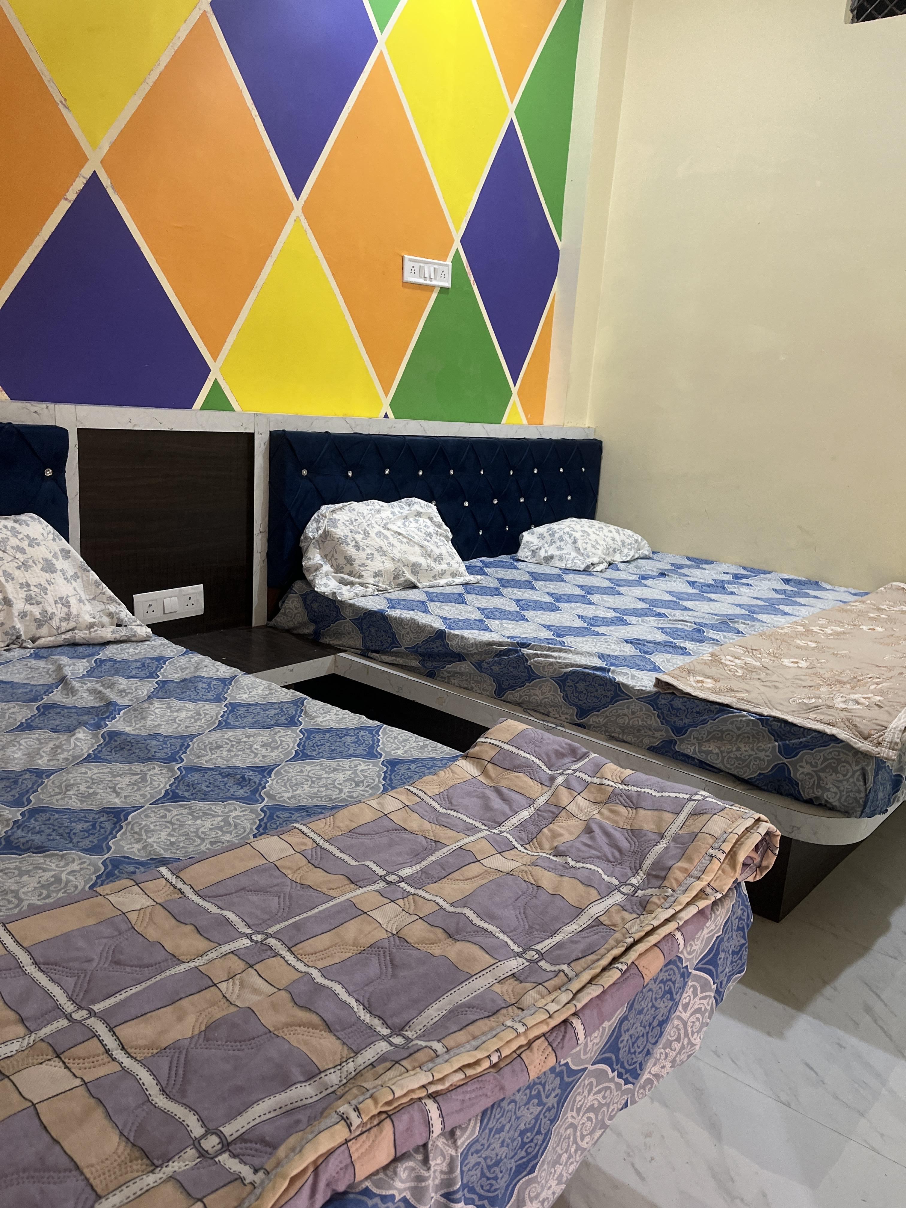 Hotel pujari palace - Tap to explore photos