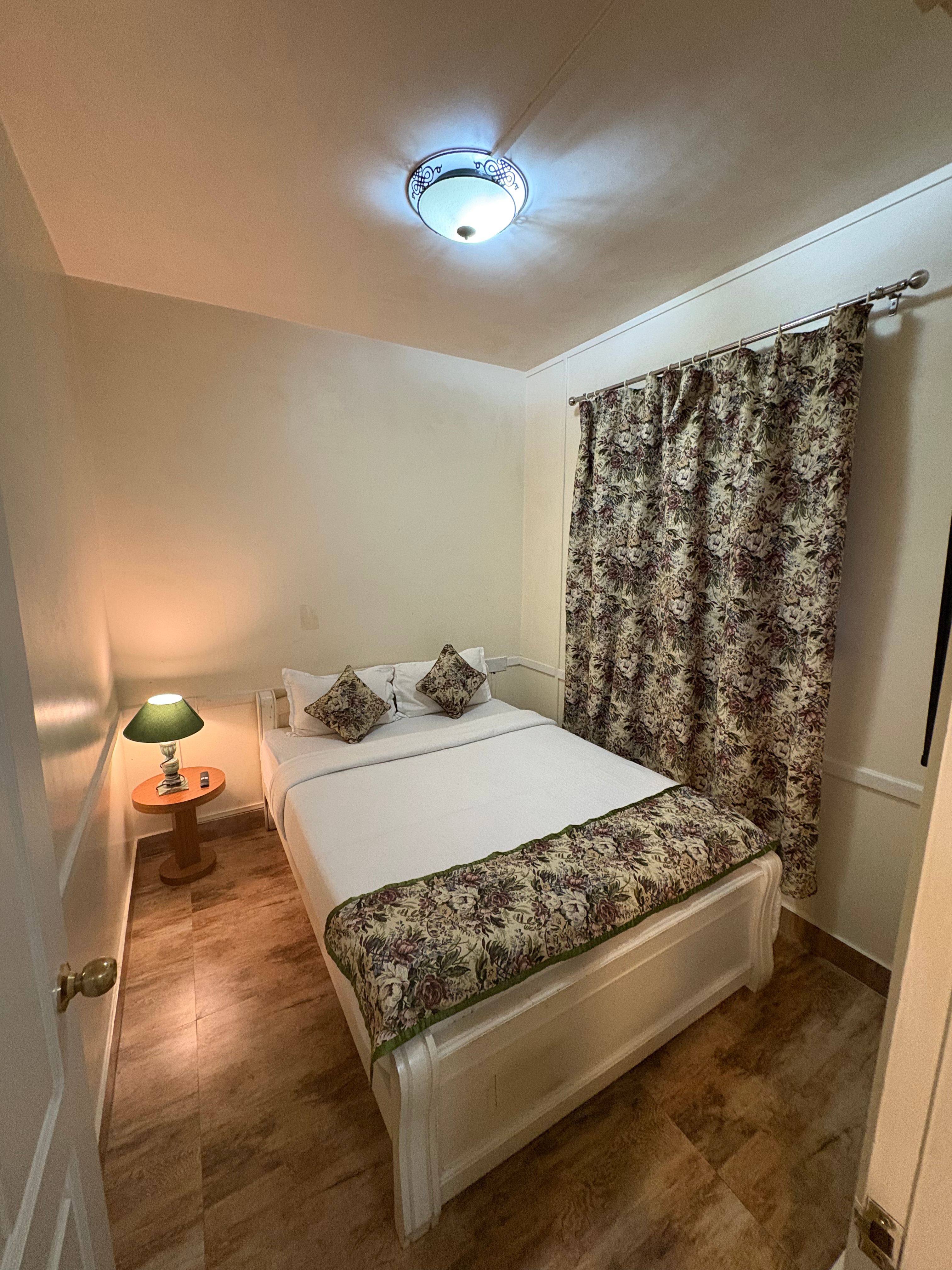 Silversky Guest house - Tap to explore photos