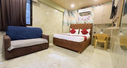 Hotel New York by Stayzy Rooms Room Type - Deluxe Double Room