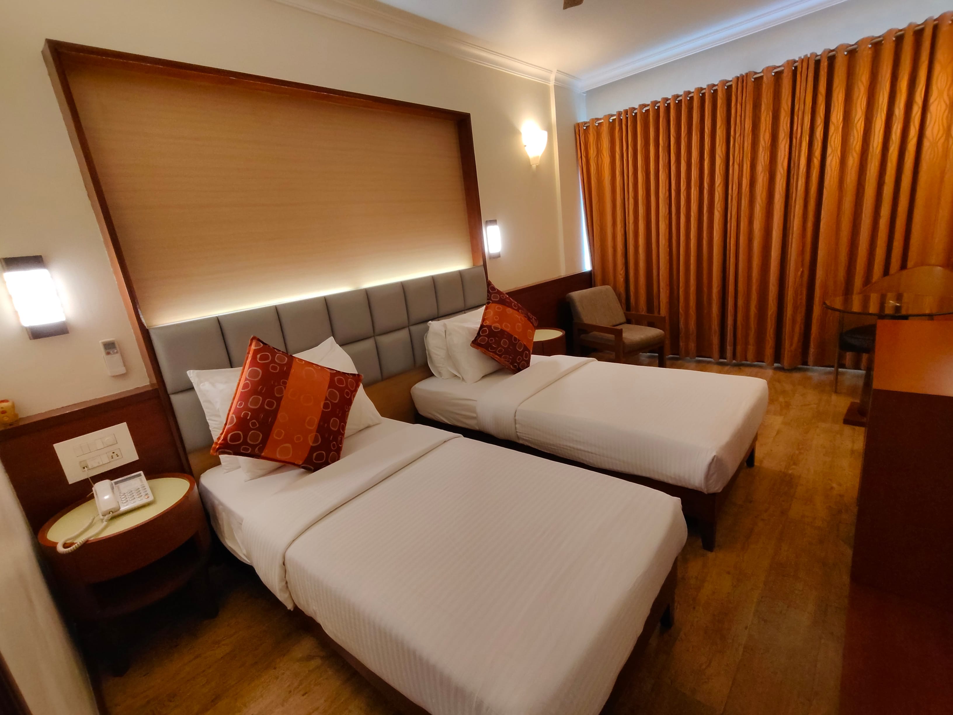 Regency Hotel - Tap to explore photos