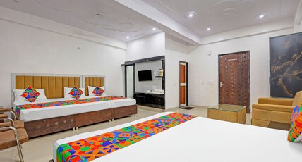 FabHotel Shri Hari Singh Dham Room Type - Family Room