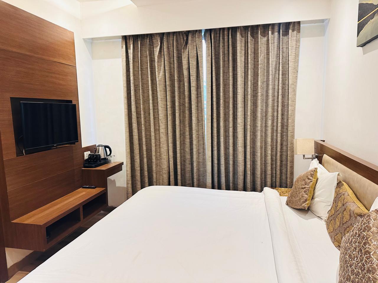 Aurelia Grand Hotel and Banquets - Tap to explore photos