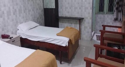 Hotel Sridhar Room Type - Triple Bedroom AC