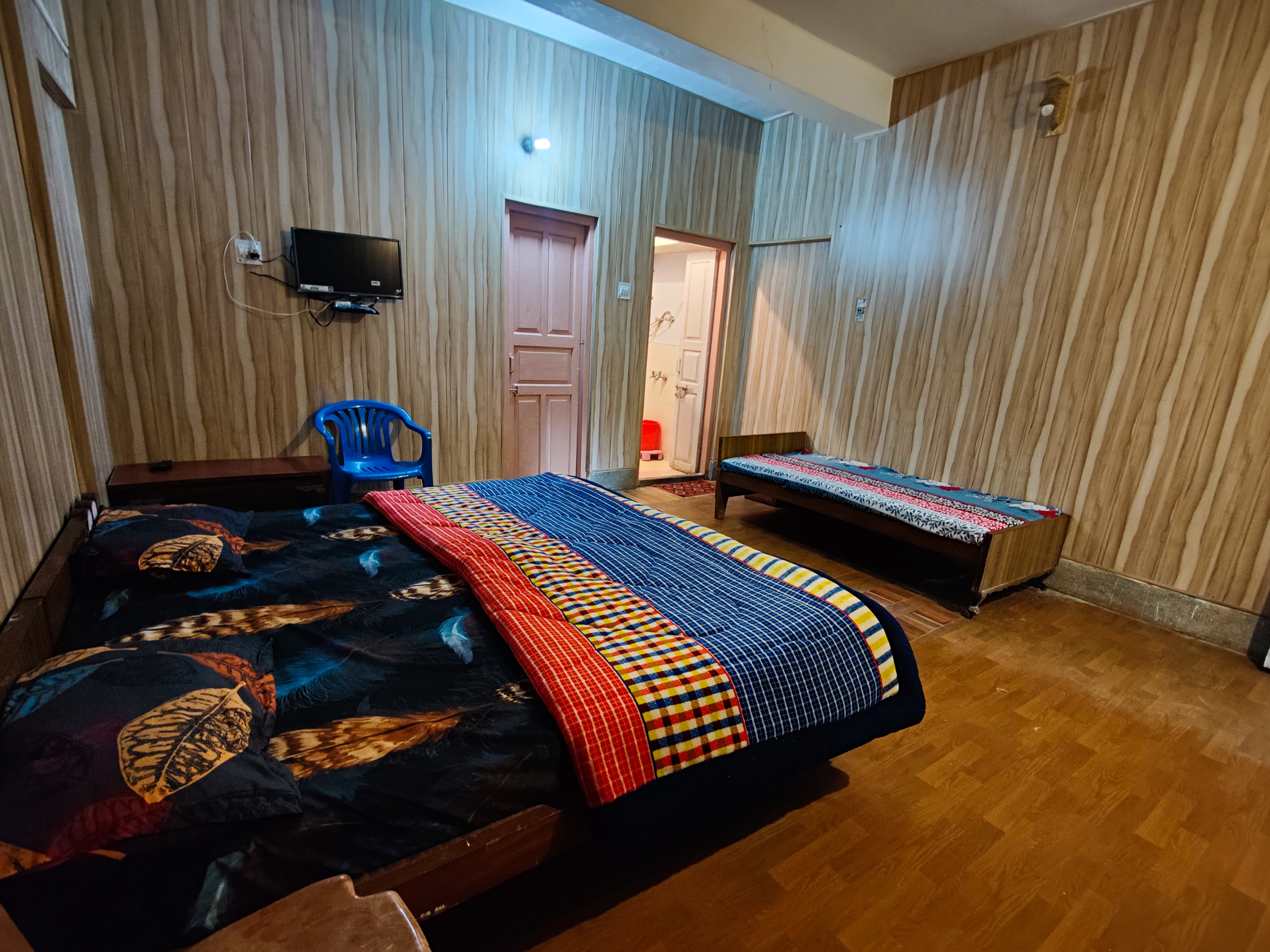 Hotel Kurmanchal(walkable distance from Mall Road) - Tap to explore photos