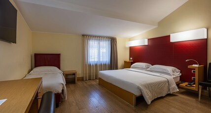 Best Western Hotel Armando Room Type - 1 King Bed, Superior Room, Sofabed, Vip Courtesy Set