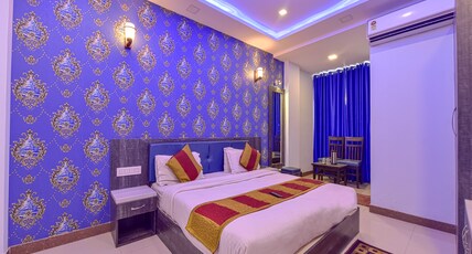 HOTEL GOLDEN LEAF Room Type - Deluxe Room