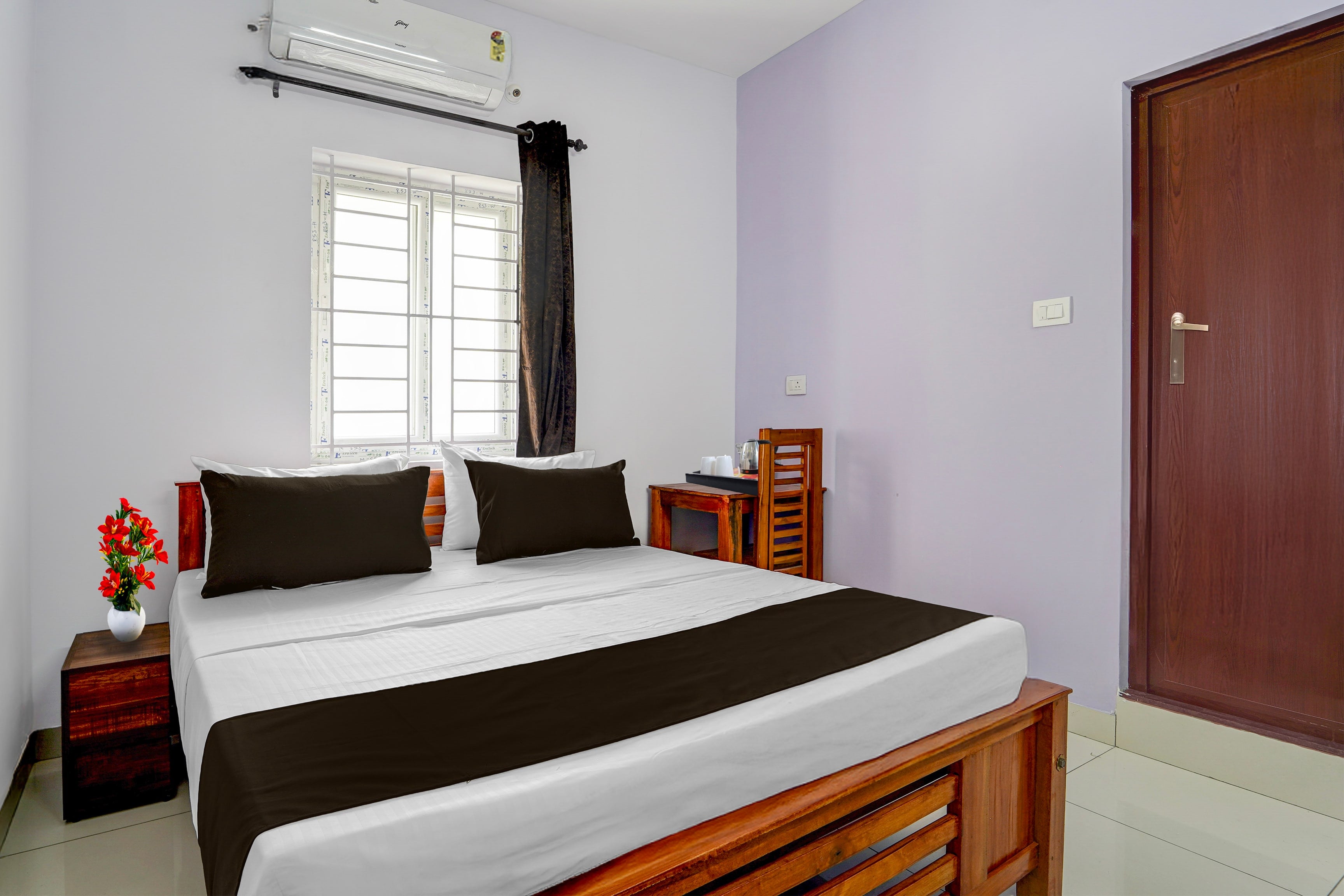 Super Hotel O CHIL SEZ Coimbatore Formerly Tech Park Inn - Tap to explore photos