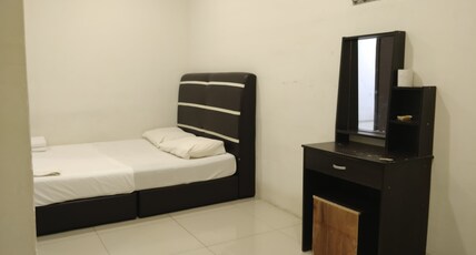 Hotel O Nk Impian Room Type - Malaysia Deluxe Triple