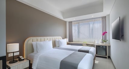 Royal Regantris Kuta Room Type - Superior Twin Room No Bathub (Newly Renovated) Royal Regantris Kuta Room Type - Superior Twin Room No Bathub (Newly Renovated)
